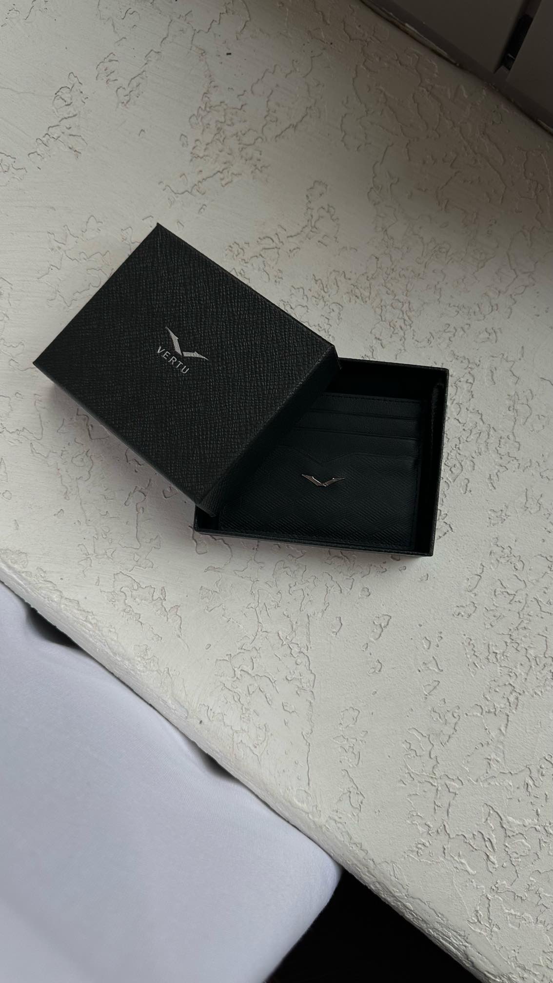 VERTU NEO-VAULT CARD HOLDER